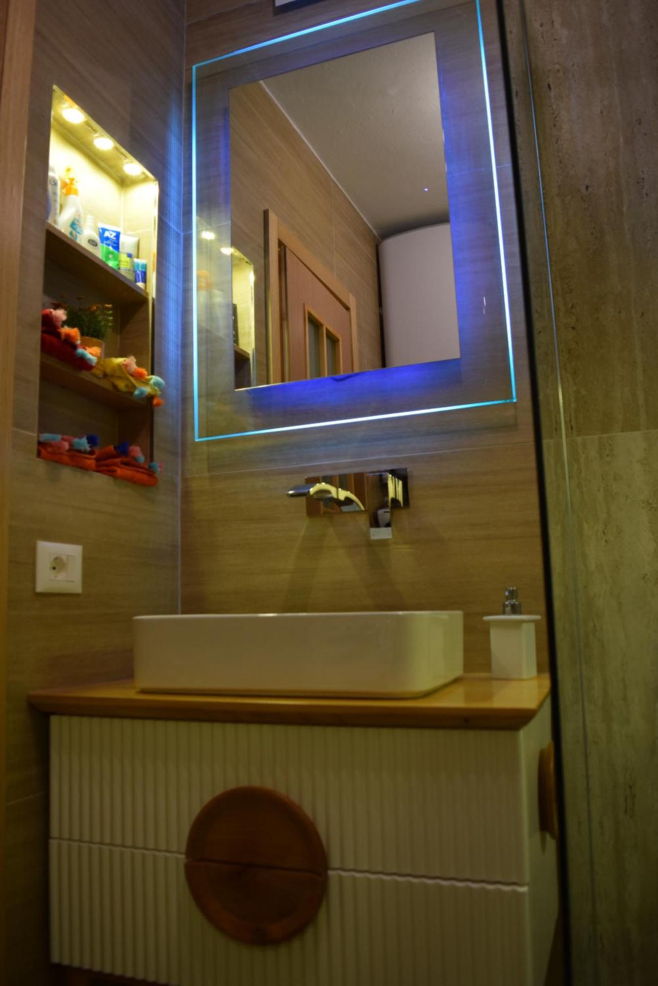 Frequency 286 Tirane Apartment ภายนอก รูปภาพ